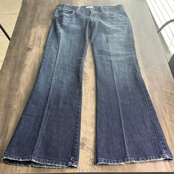 Abercrombie & Fitch Vintage Indigo 90s Low Rise Flare Jeans - Picture 3 of 7